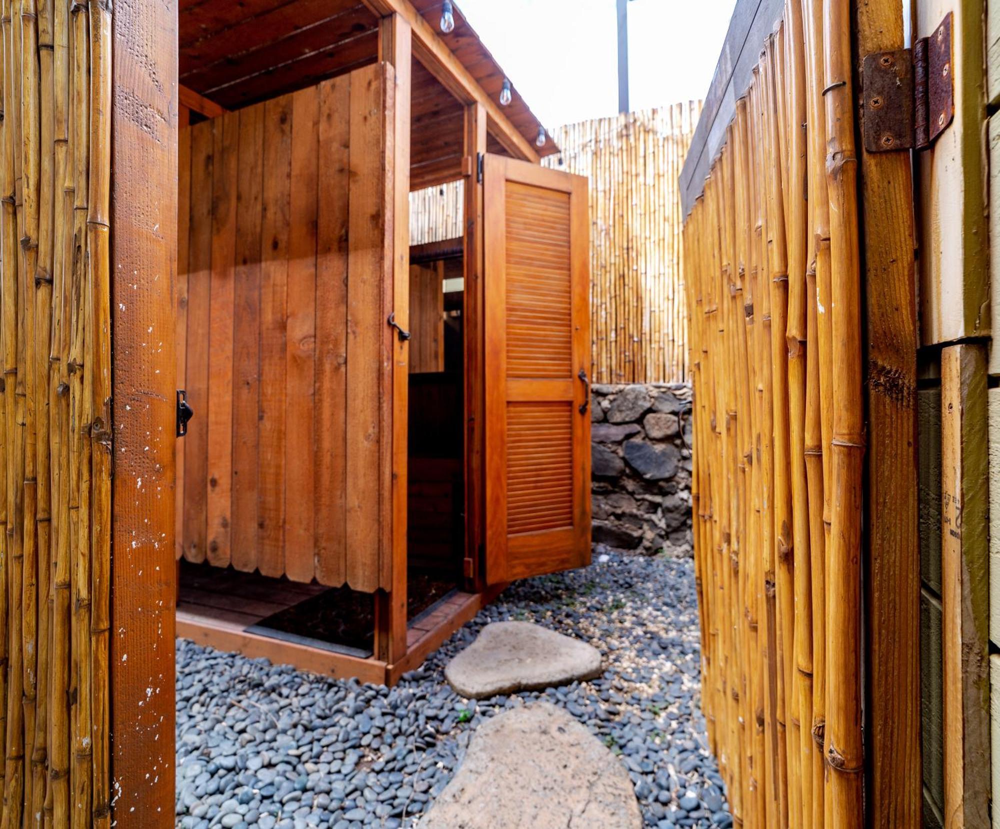 Bamboo Suite, 1 Bedroom, Sleeps 4, Pool & Bbq, Pre-Renovation Summer Sale Кихеи Екстериор снимка